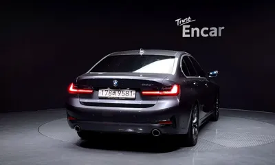 BMW 3-Series 2022, 89289 км, за 17669.46 USD
