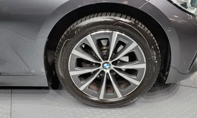 BMW 3-Series 2022, 89289 км, за 17669.46 USD