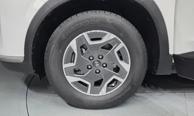 Hyundai Santafe 2022, 92063 км, за 15926.67 USD
