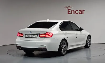 BMW 3-Series 2018, 107004 км, за 11068.41 USD