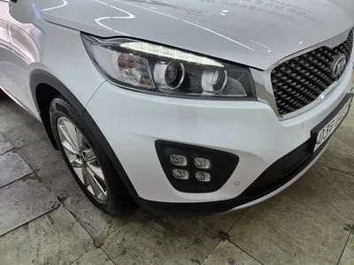 Kia Sorento 2016, 90329 км, за 10569.81 USD