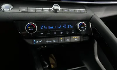 Hyundai Avante 2021, 57581 км, за 10879.48 USD - фото 16
