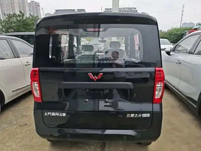 Wuling Zhiguang EV 2026, 100 км, за 6221.2 USD - фото 6