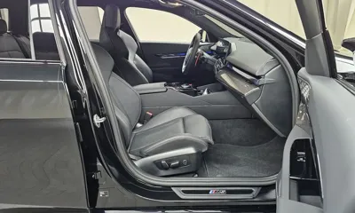 BMW M5 2026, 4057 км, за 132938.91 USD - фото 26