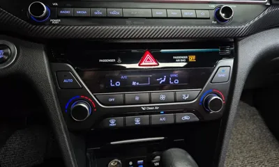 Hyundai Avante 2018, 129270 км, за 7811.47 USD - фото 31