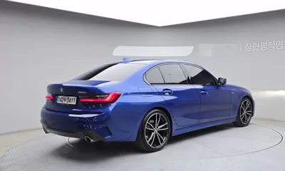 BMW 3-Series 2022, 42845 км, за 20511.81 USD