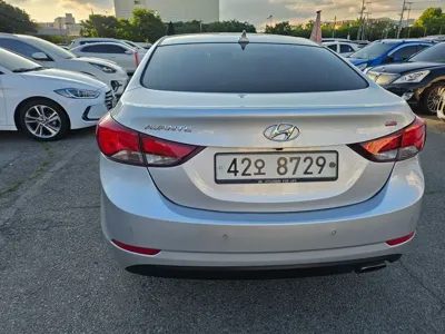 Hyundai Avante 2015, 115200 км, за 4561.08 USD