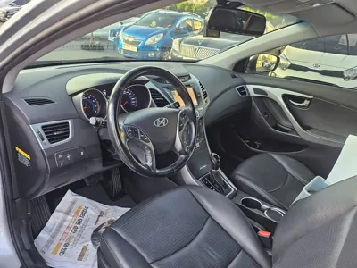 Hyundai Avante 2015, 115200 км, за 4561.08 USD - фото 8