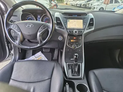Hyundai Avante 2015, 115200 км, за 4561.08 USD - фото 10