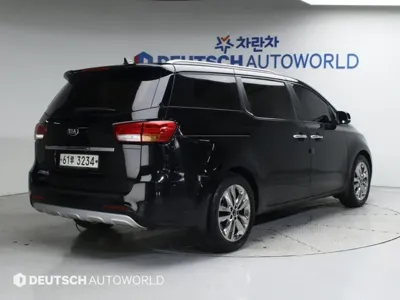 Kia Canival 2015, 96003 км, за 10358.31 USD