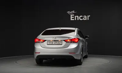 Hyundai Avante 2016, 109657 км, за 2619.14 USD
