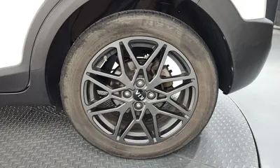Kia Stonic 2018, 63926 км, за 6830.76 USD - фото 21