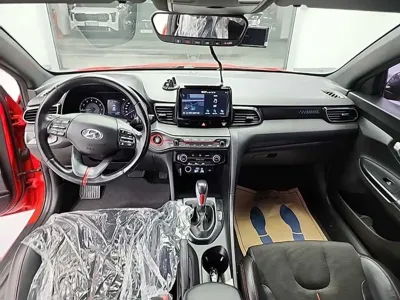 Hyundai Veloster 2018, 75014 км, за 6825.71 USD - фото 7