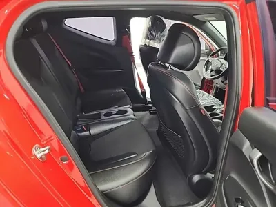 Hyundai Veloster 2018, 75014 км, за 6825.71 USD - фото 12