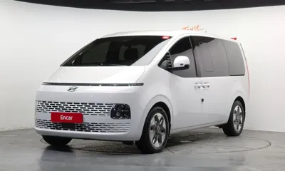 Hyundai Staria · 2022 год