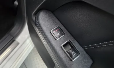 Mercedes-Benz E-Class 2016, 124535 км, за 7894.91 USD - фото 18