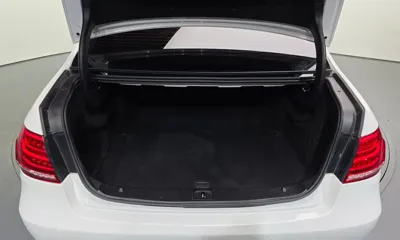 Mercedes-Benz E-Class 2016, 124535 км, за 7894.91 USD - фото 20