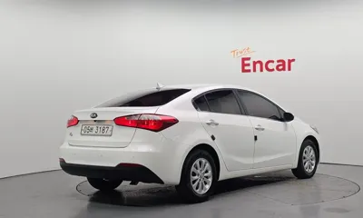 Kia K3 2014, 75059 км, за 4033.31 USD