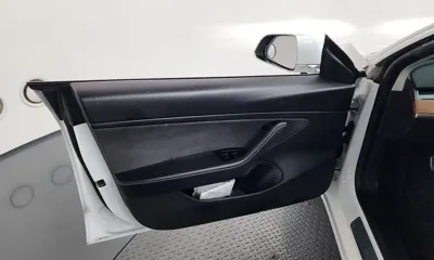 Tesla Model 3 2020, 69663 км, за 19450.97 USD - фото 24