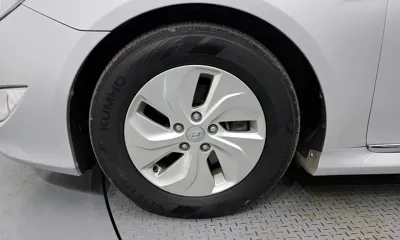 Hyundai Sonata 2015, 139229 км, за 3183.67 USD