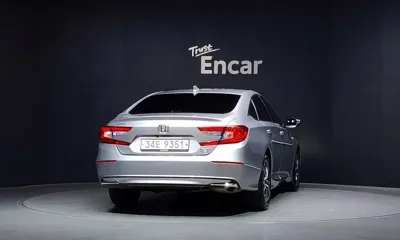 Honda Accord 2019, 93653 км, за 12685.41 USD