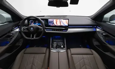 BMW 5-Series 2024, 33792 км, за 35447.03 USD - фото 8