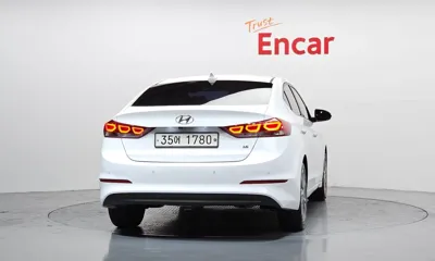 Hyundai Avante 2018, 105202 км, за 6830.61 USD - фото 4