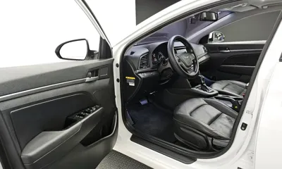 Hyundai Avante 2018, 105202 км, за 6830.61 USD - фото 11
