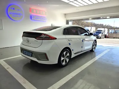 Hyundai Ioniq 2017, 98765 км, за 7144.25 USD - фото 7