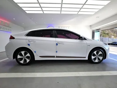 Hyundai Ioniq 2017, 98765 км, за 7144.25 USD - фото 8