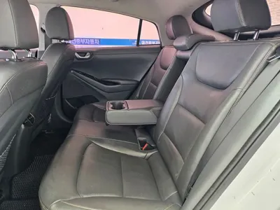 Hyundai Ioniq 2017, 98765 км, за 7144.25 USD - фото 11