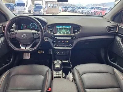 Hyundai Ioniq 2017, 98765 км, за 7144.25 USD - фото 14