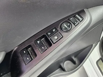 Hyundai Ioniq 2017, 98765 км, за 7144.25 USD - фото 15