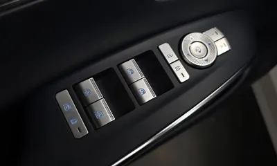 Genesis GV70 2023, 26409 км, за 31333.28 USD - фото 30