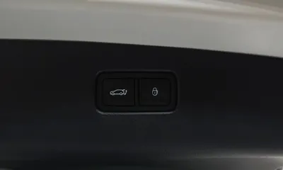 Genesis GV70 2023, 26409 км, за 31333.28 USD - фото 36