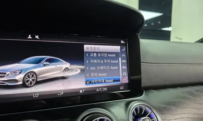Mercedes-Benz E-Class 2019, 85114 км, за 16988.38 USD - фото 30
