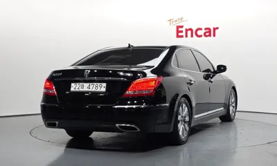 Hyundai Equus 2011, 156820 км, за 2576.81 USD