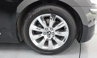 Hyundai Equus 2011, 156820 км, за 2576.81 USD
