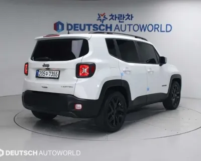 Jeep Renegade 2022, 37800 км, за 14310.1 USD