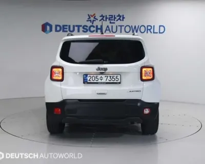 Jeep Renegade 2022, 37800 км, за 14310.1 USD