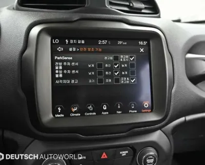 Jeep Renegade 2022, 37800 км, за 14310.1 USD - фото 16