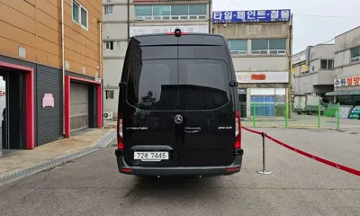 Mercedes-Benz Sprinter 2019, 54944 км, за 45621.64 USD