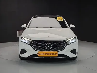 Mercedes-Benz E-Class · 2025 год