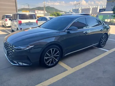 Hyundai Grandeur 2020, 133099 км, за 12307.09 USD