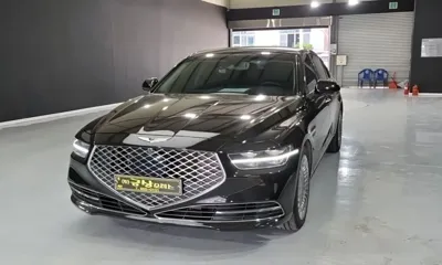 Genesis G90