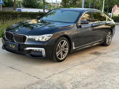 BMW 7 Series · 2017 год
