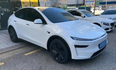 Tesla Model Y 2025, 500 км, за 27682.1 USD