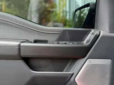 Ford F-150 Raptor 2023, 44000 км, за 73276.98 USD - фото 8