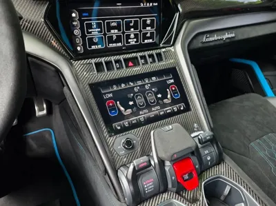 Lamborghini Urus 2024, 12005 км, за 243775.51 USD - фото 9
