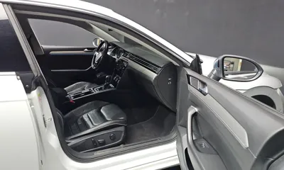 Volkswagen Arteon 2019, 130603 км, за 11684.39 USD - фото 11